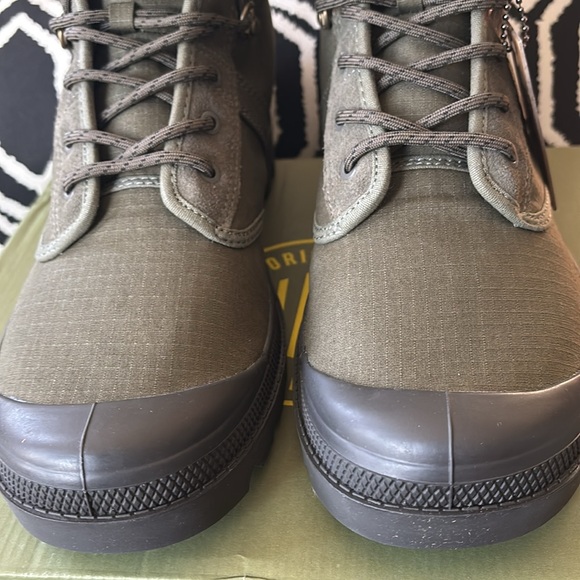 NIB men Sz 8 Palladium  from business to casual lace up olive night canvas boots - Picture 8 of 11